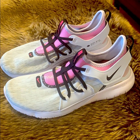 natural motion offset nike